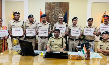बिलासपुर जिले के आठ पुलिस अधिकारी कर्मचारी बने कॉप ऑफ द मंथ, चार आरक्षकों को लापरवाही भारत ने पर अर्थ दंड से किया दंडित लंबे समय से गैर हाजिर रहने वाले आरक्षक को किया गया सेवा से पृथक
