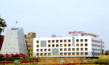 आईएएस सुनिल कुमार जैन खनिज विकास निगम के प्रबंध संचालक की जिम्मेदारी,आईपीएस शशि मोहन सिंह को बस्तर एसपी का प्रभार