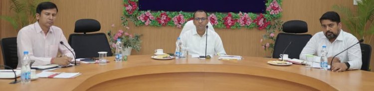 *राजस्व,राशन,पेंशन के प्रकरणों का प्राथमिकता से निराकृत करने के दिए निर्देश,एसडीएम और तहसीलदारों को दी सख्त हिदायत!समय सीमा की बैठक लेकर कलेक्टर ने की विभागीय कामकाज की समीक्षा*